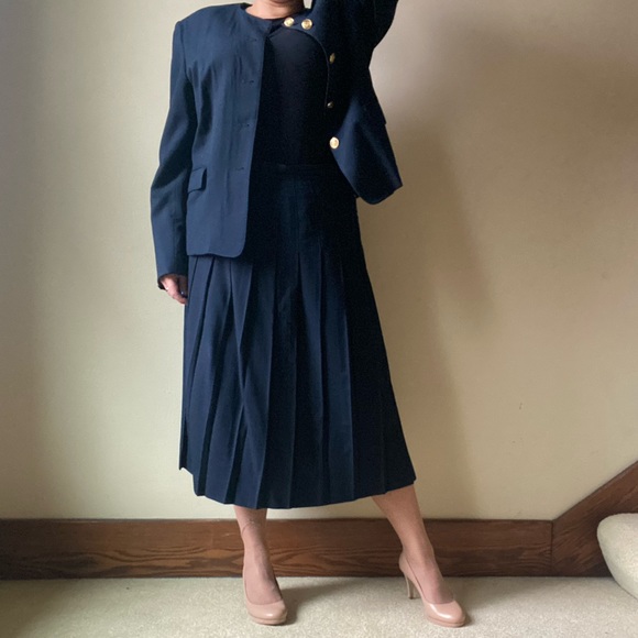 Talbots 100% wool vintage modest navy blue long pleated skirt suit set blazer - Picture 12 of 13